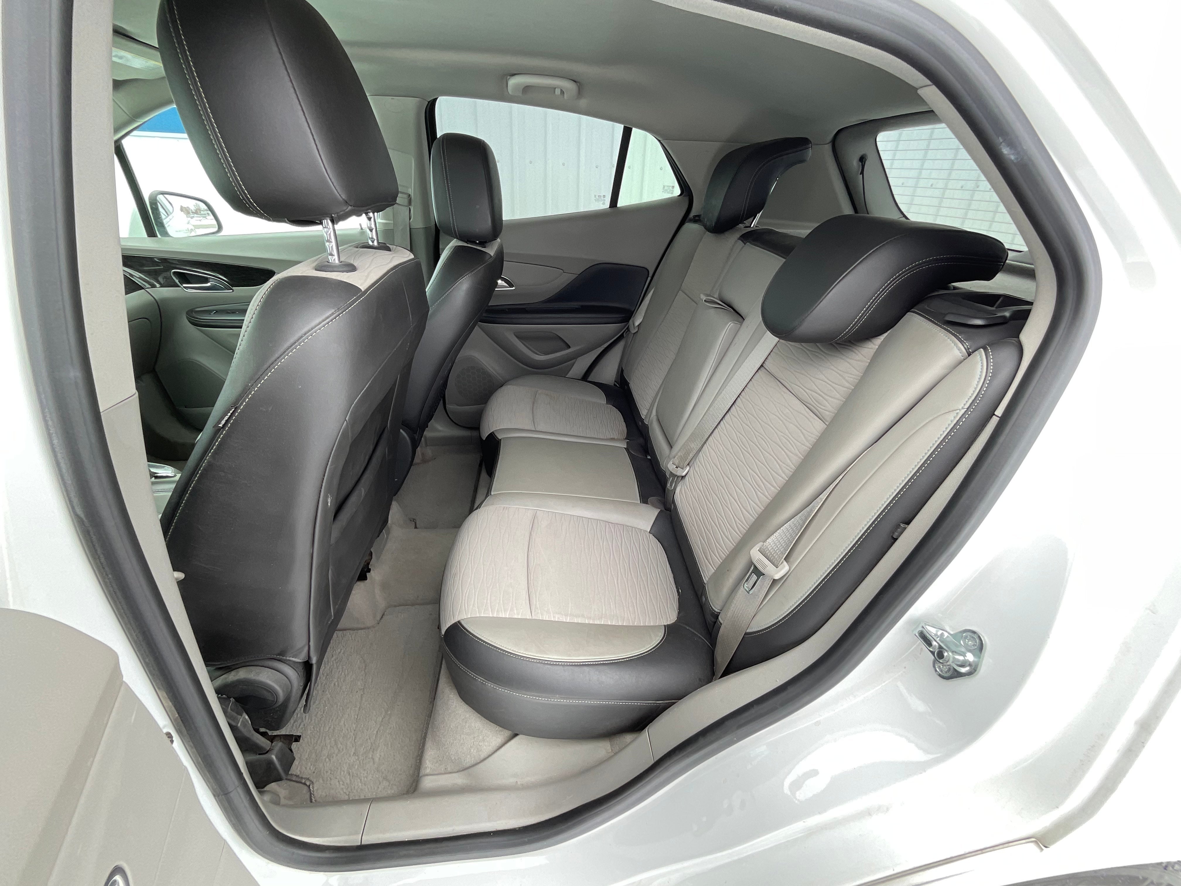 2002 Pontiac Grand Am SE1
