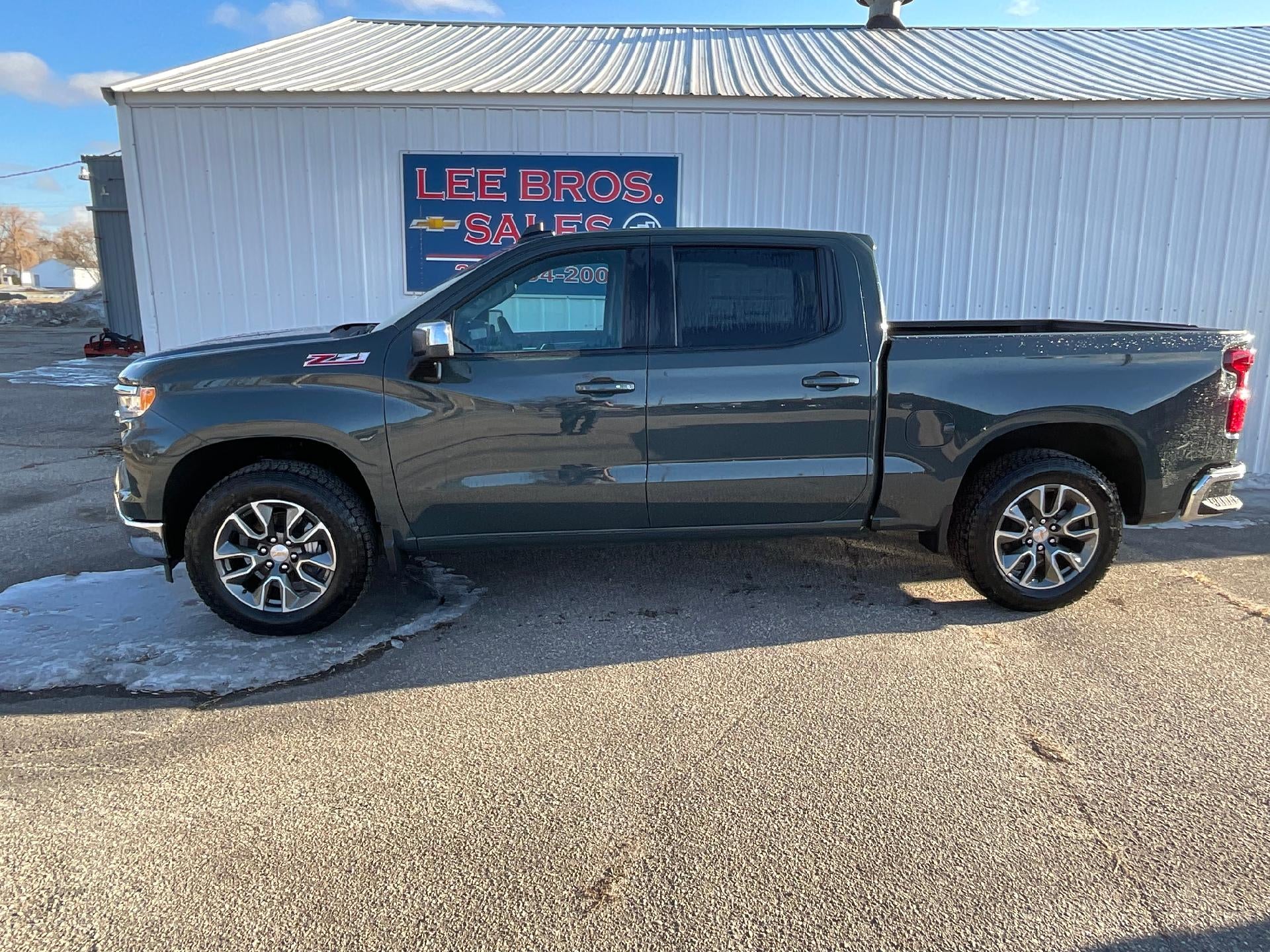 2025 Chevrolet Silverado 1500 LT