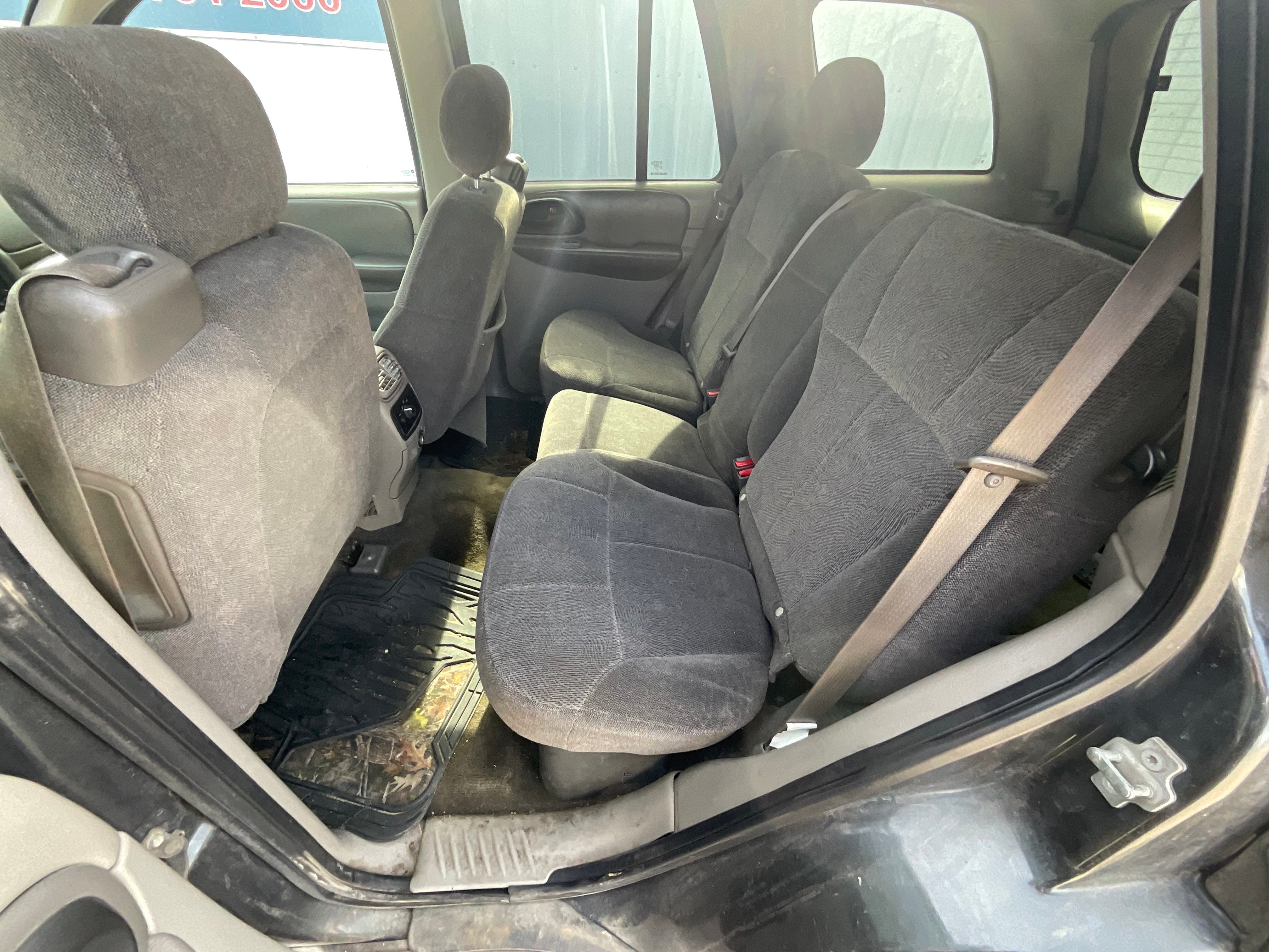 2004 Chevrolet Trailblazer LS