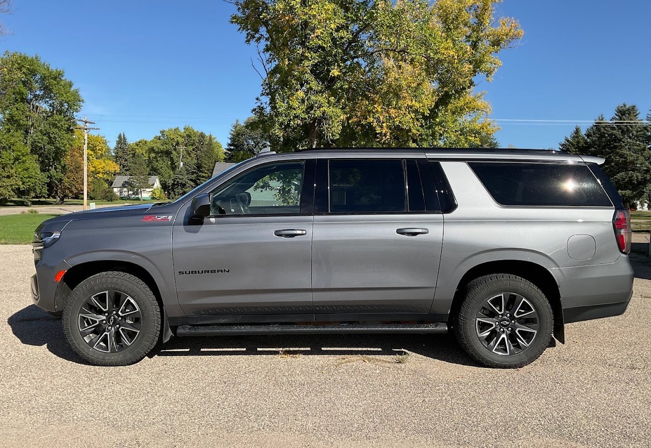 Used 2021 Chevrolet Suburban Z71 with VIN 1GNSKDKD2MR446797 for sale in Ada, Minnesota