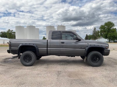 2002 Dodge Ram 2500 Base