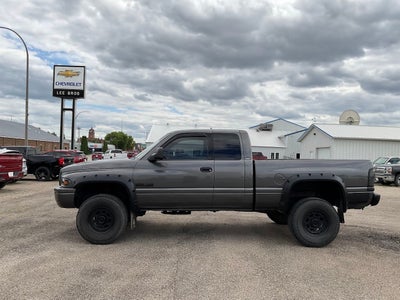 2002 Dodge Ram 2500 Base