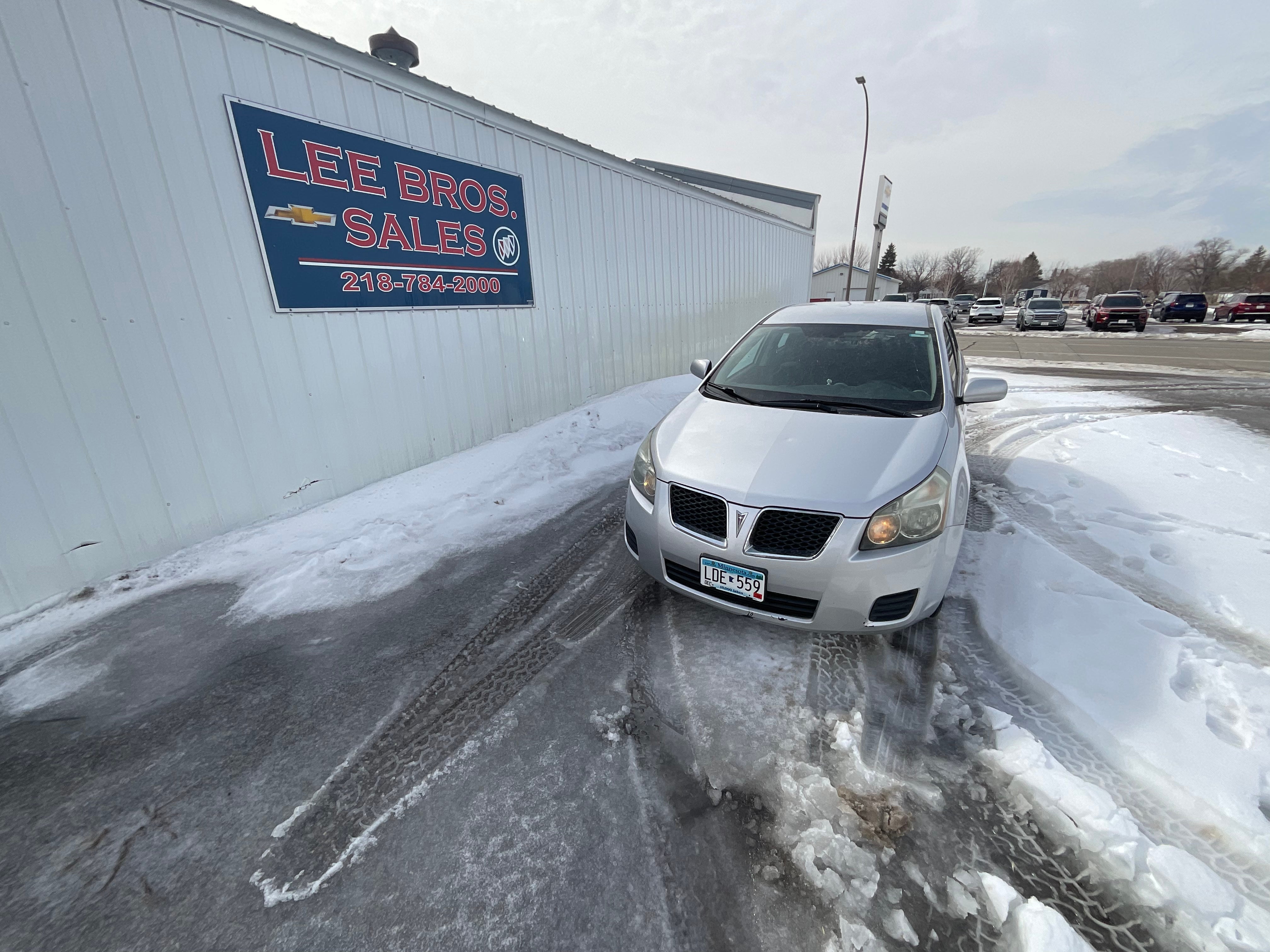 2009 Pontiac Vibe Base